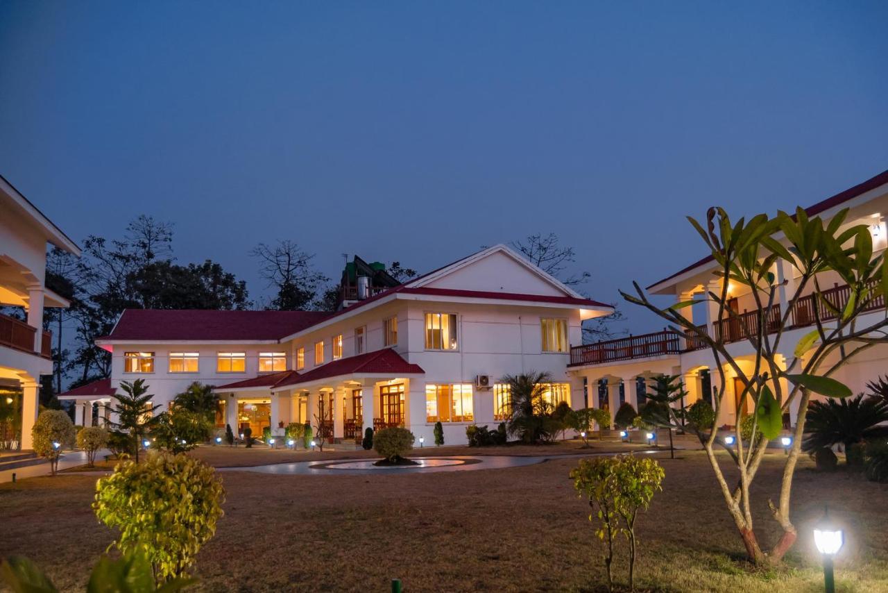 צ'יטוואן Hotel Earth Light Sauraha מראה חיצוני תמונה
