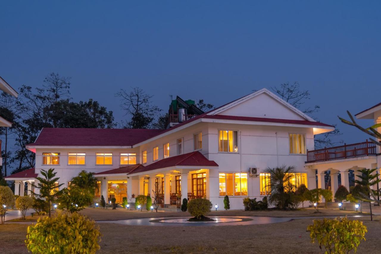 צ'יטוואן Hotel Earth Light Sauraha מראה חיצוני תמונה